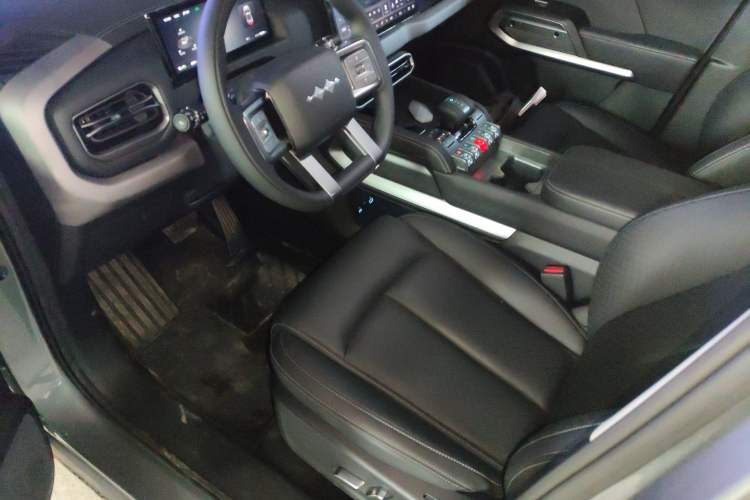 Used Formula Leopard Titanium 3 2025 501 km Range Rear-Wheel Drive Intelligent Driving Pro Version