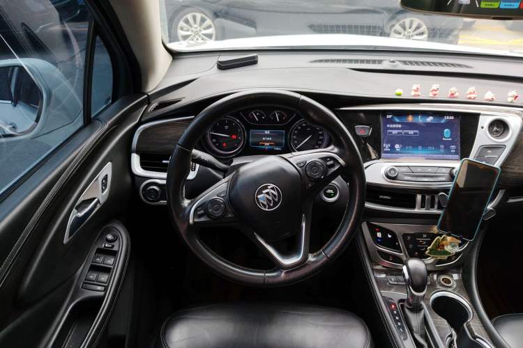 Used Buick Envision 2018 20T Two-Wheel-Drive Elite Model