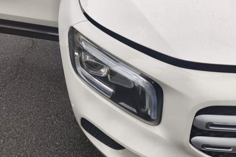 Used Mercedes-Benz GLB 2020 GLB 200 Dynamic Edition Right Front Headlight