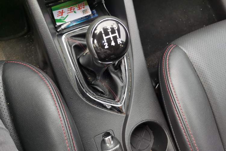 Used CHANGAN KAICHENG Oushang A600 2016 1.5L Manual Luxury 7-Seater