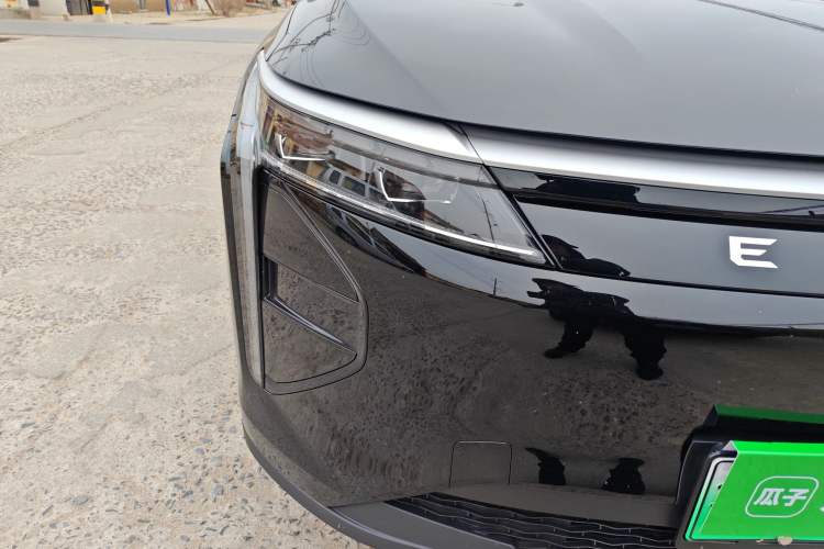 Used EXEED Stellar C-DM 2025 210 Extended-Range Pro Two-Wheel Drive