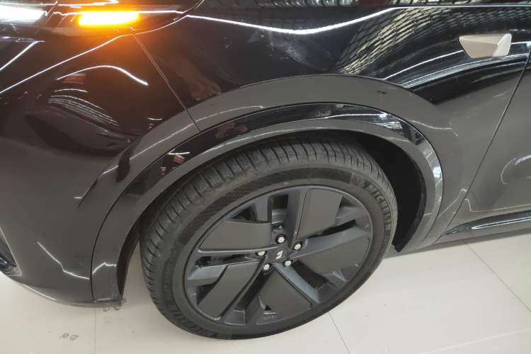 Used Li Auto L9 2025 Ultra Smart Refreshed Edition Exterior 7