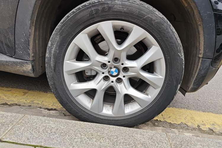 Used BMW X5 2011 xDrive35i Leading Model