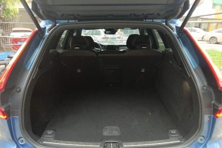 Used Volvo XC60 2018 T5 4x4 Zhiya Sport Edition