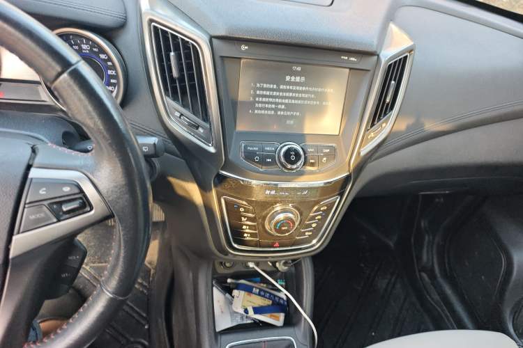 Used Changan CS35 2017 1.6L Manual Luxury Model
