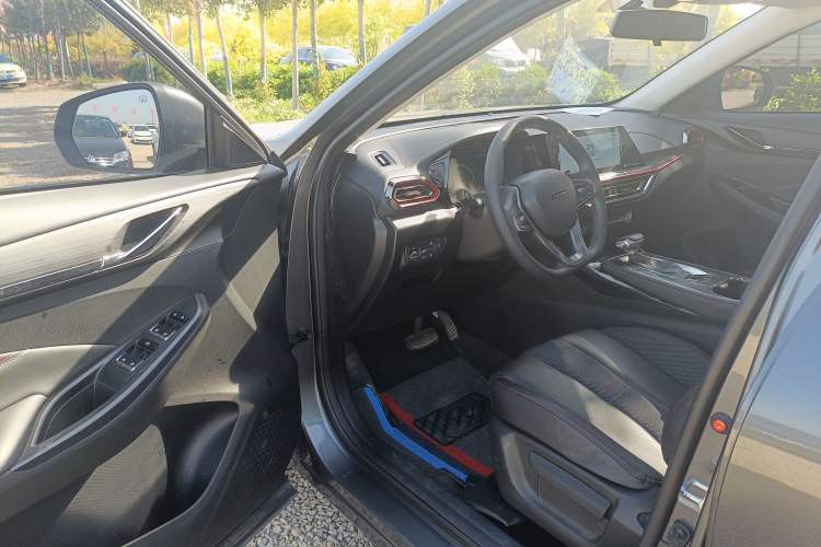 Used CHANGAN OSHAN X5 2021 1.5T DCT Prestige Edition Driver Seat