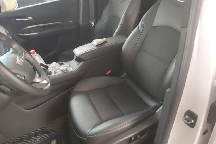 Used Cadillac XT4 2021 28T Two-Wheel Drive Tech Edition Left Front Seat