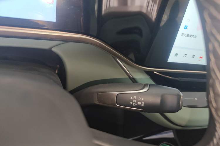 Used Hongqi EH7 2025 690 Smart Selection Edition Gear Lever