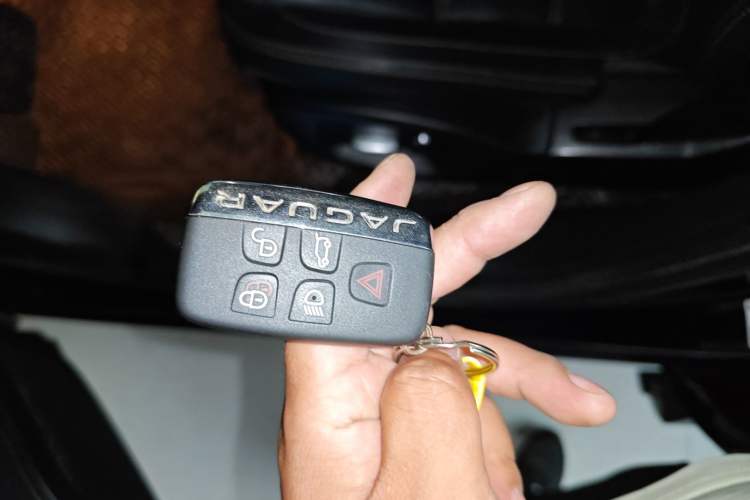 Used Jaguar F-PACE 2020 2.0T Urban Deluxe Edition