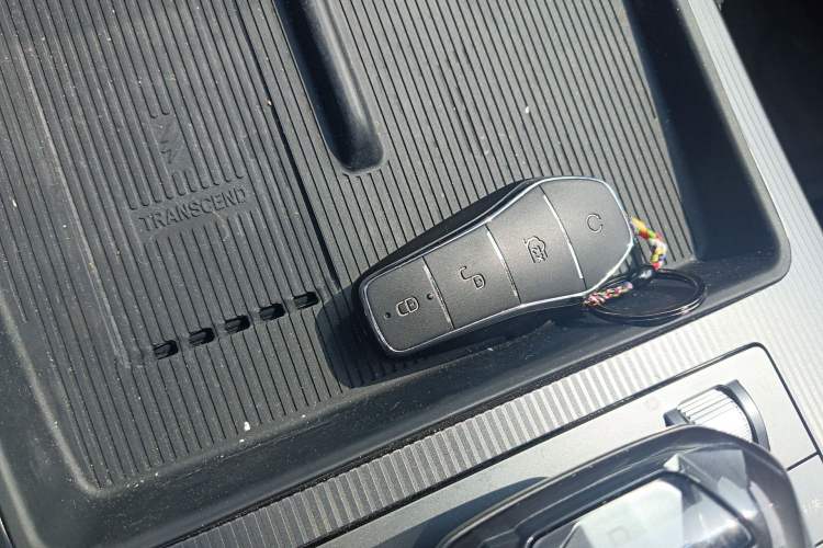 Used BYD Song L DM-i 2025 Intelligent Driving Version 160 km Beyond-Range Type