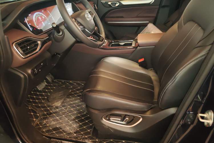 Used GAC Trumpchi M6 2023 PRO 270T DCT Luxury Edition
