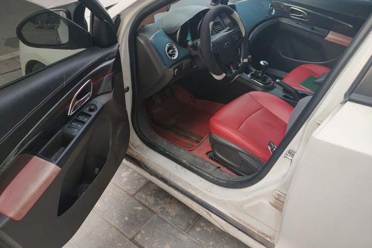 Used Chevrolet Cruze 2015 1.5L Classic SL MT