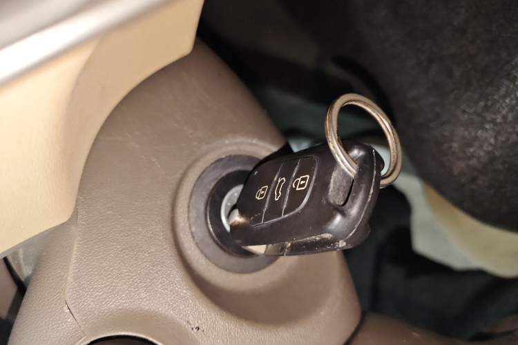 Used Hyundai ix35 2010 2.0L Automatic Two-Wheel Drive New Edition GL Vehicle Key