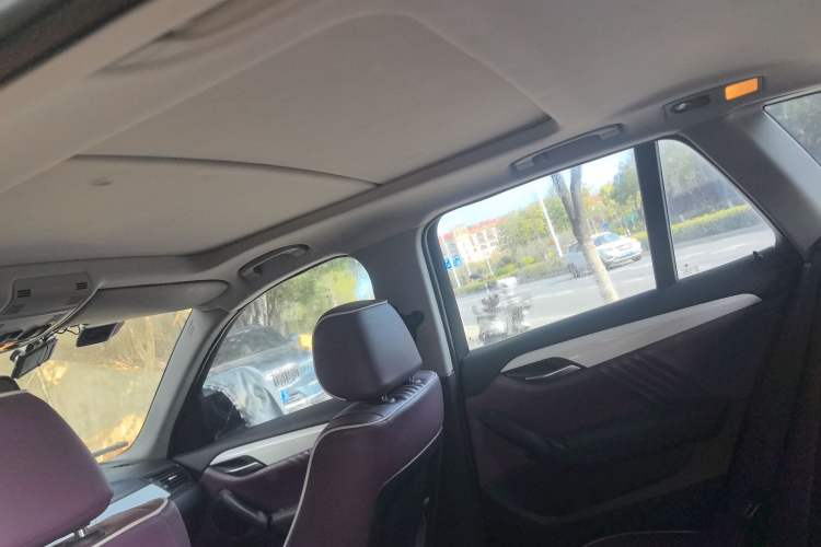 Used BMW X1 2013 sDrive18i Fashion Model
