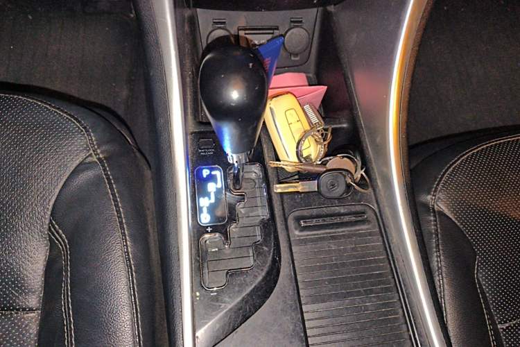 Used Hyundai Sonata 2015 Classic 2.4L Automatic Leading Edition China IV Standard