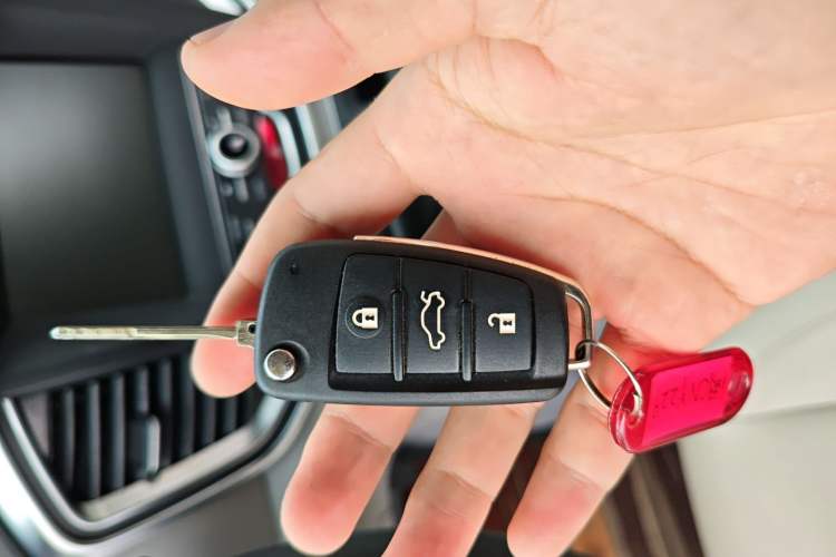 Used JAC Refine M4 2022 2.0 CTI Diesel Manual JingShang Version