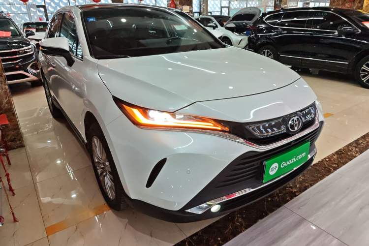 Used Toyota Harrier 2022 2.0L CVT Two-Wheel Drive Deluxe Edition