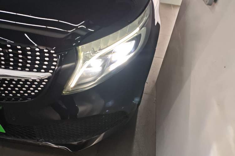 Used Mercedes-Benz V-Class 2020 V 260 Avantgarde Edition