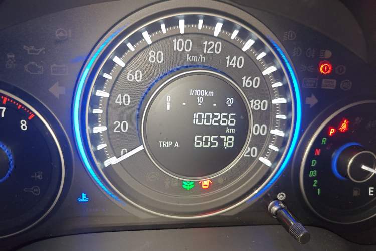 Used Honda Crider 2013 1.8L automatic luxury edition
