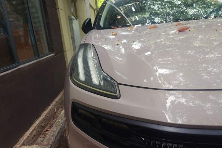 Used Lynk & Co 06 2021 1.5T Shero Pink Special Edition Right Front Headlight