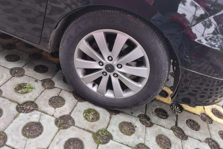 Used JAC Group Refine M5 2016 1.9T Diesel Manual Business Edition