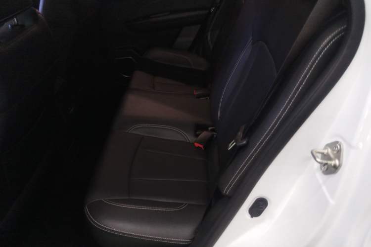 Used Geely Auto Vision X3 2019 Upgraded Model 1.5L Manual Luxury Version
