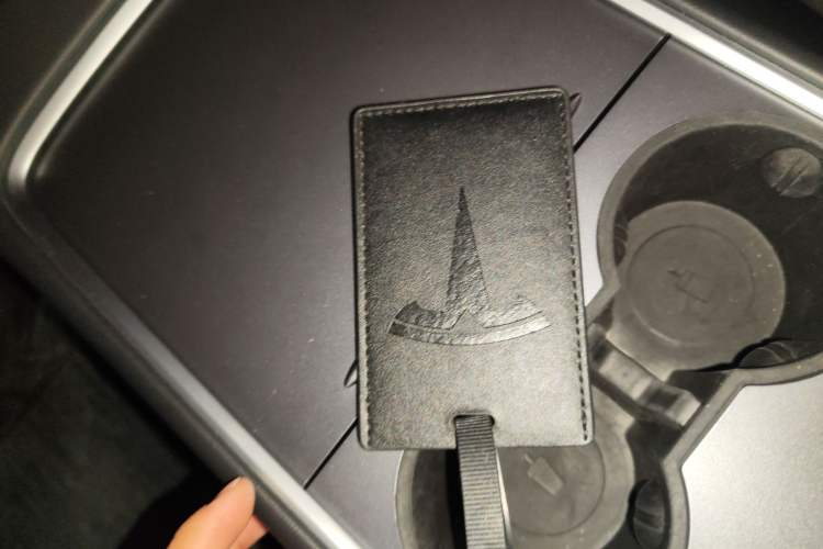 Used Tesla Model Y 2023 Rear-Wheel-Drive Version