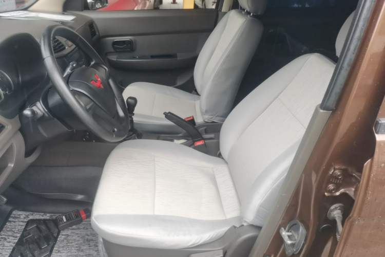 Used Wuling Hongguang 2021 1.5L Revised S Base Version with Electric Power Steering LAR