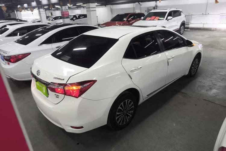 Used Toyota Corolla 2017 Revised Version 1.2T S-CVT GL-i Rear Right 45 Deg