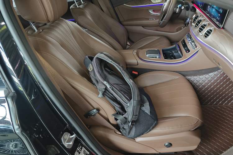 Used Mercedes-Benz E-Class New Energy 2023 E 350 e L Plug-in Hybrid Sedan
