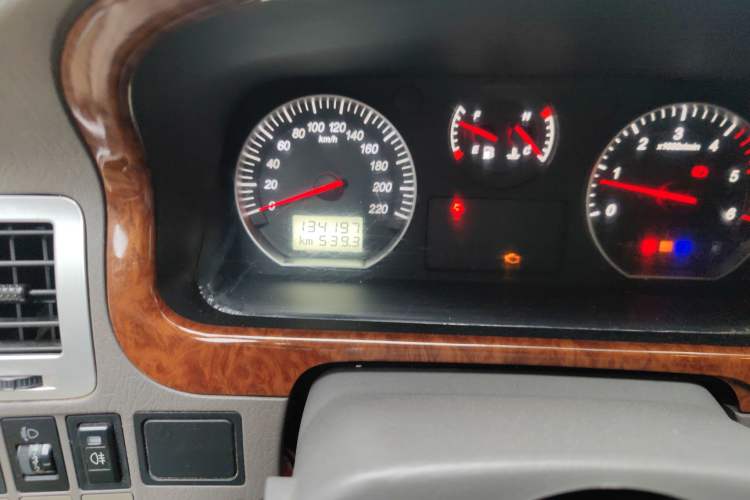 Used Foton Scenic G5 2021 2.0T Diesel Commercial Version 9-Seater Multi-Purpose Passenger Vehicle 4F20TC3
