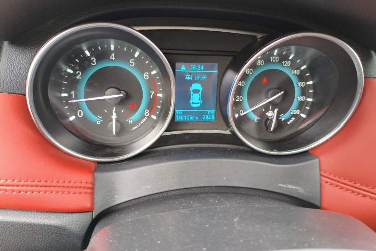 Used Haval H1 2015 1.5L Manual Luxury Model Odometer Close Up