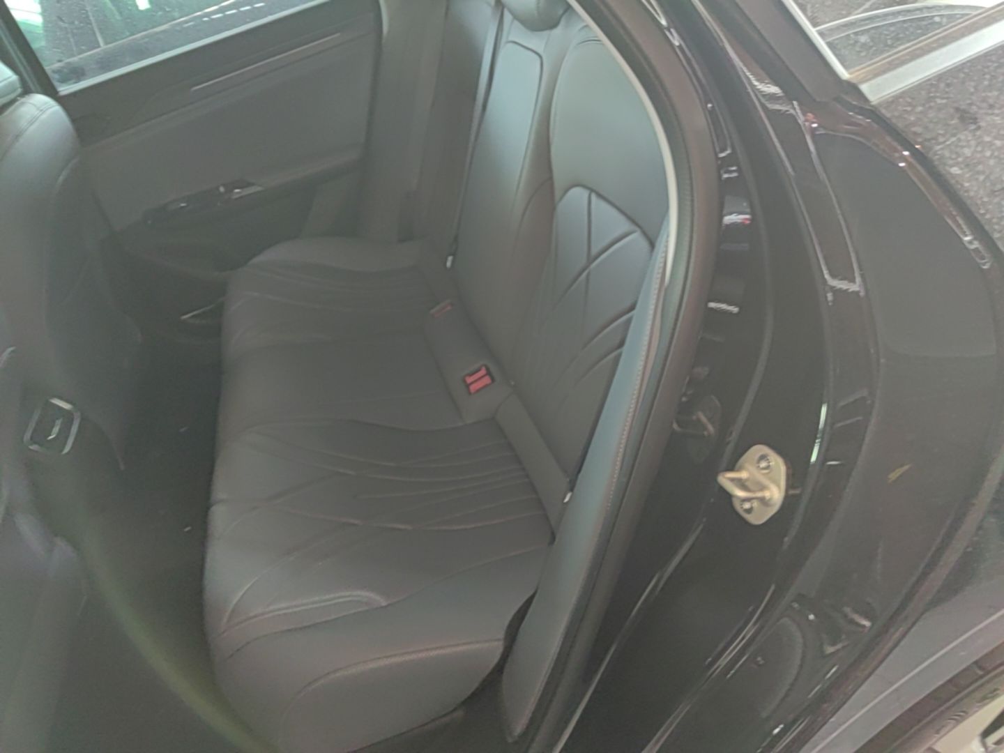 Geely Galaxy L6 2025 EM-i 140km Explorer+ Edition — снимка 20