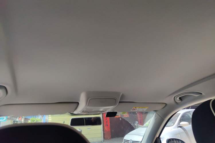 Used Volkswagen Tiguan 2016 280TSI Automatic Two-Wheel-Drive Silk Road Style Edition Headliner