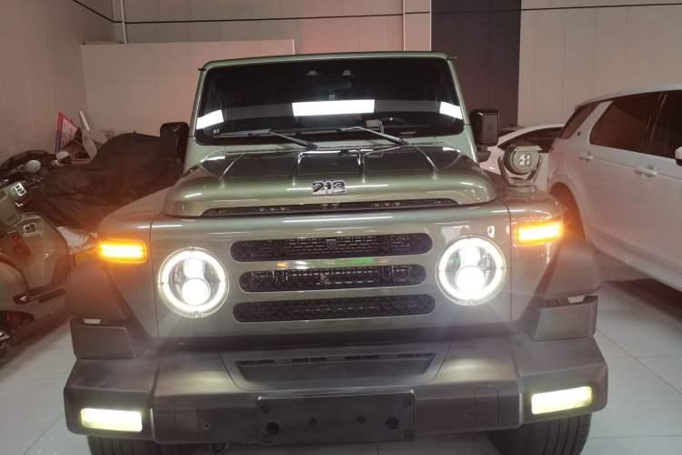 Used 212 T01 2024 2.0T Explorer