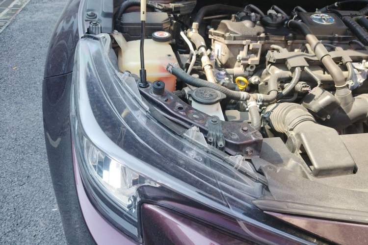 Used Toyota Levin 2019 Dual-Engine 1.8H E-CVT Luxury Edition China VI Standard
