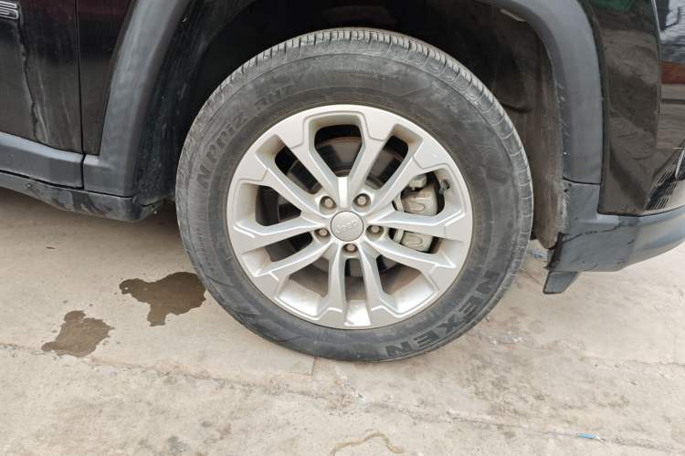 Used Jeep Compass 2021 220T Automatic Leading Edition
