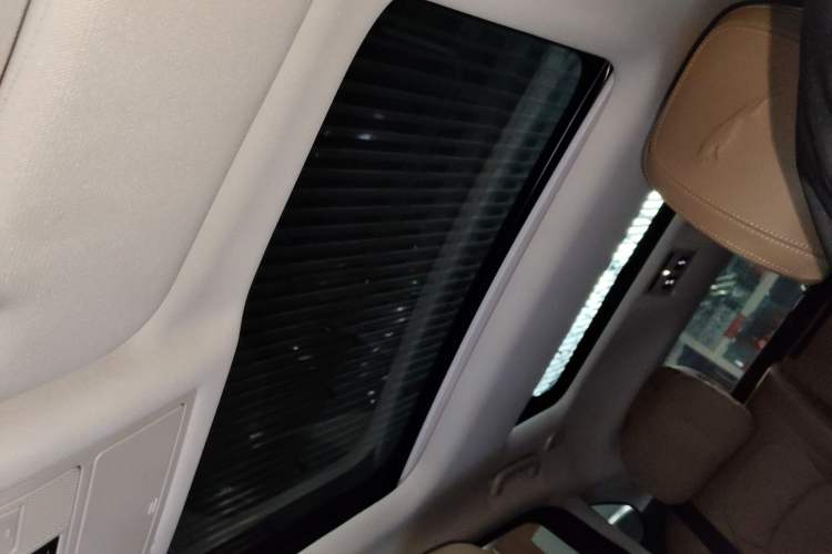 Used Jaguar XFL 2024 2.0T P250 Two-Wheel Drive Prestige Luxury Edition
