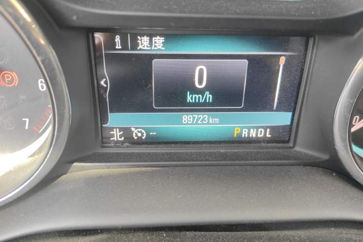 Used Buick Envision 2016 28T Four-Wheel Drive Elite Version Odometer Close Up