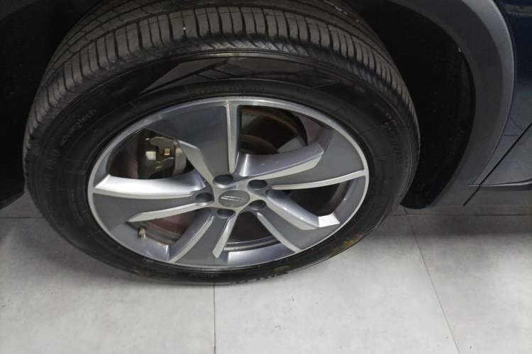 Used Geely Auto Haoyue L 2023 2.0T DCT Prestige Edition Left Front Wheel Hub