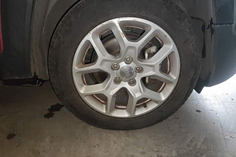 Used Jeep Renegade 2017 180T Automatic High-Energy Version