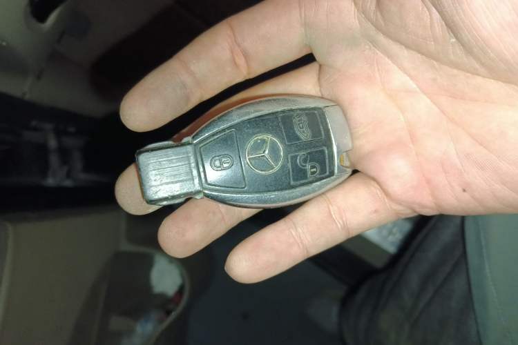 Used Mercedes-Benz Viano 2012 2.5L Hospitality Edition Vehicle Key
