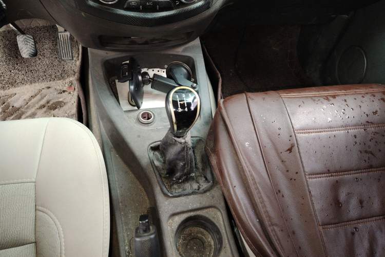 Used Wuling Hongguang 2014 1.5L S Standard Version Gear Lever