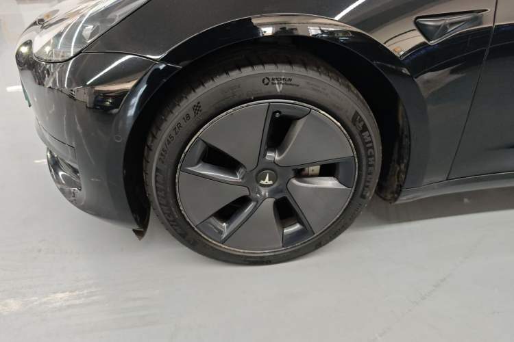 Used Tesla Model 3 2022 Rear-Wheel-Drive Version
