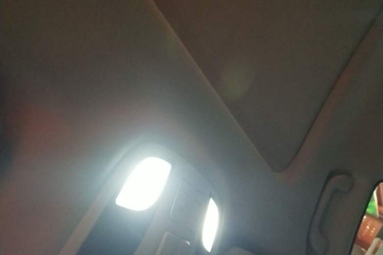 Used SOL X8 2021 300T DCT Leading Smart Connectivity Version 6 Seats