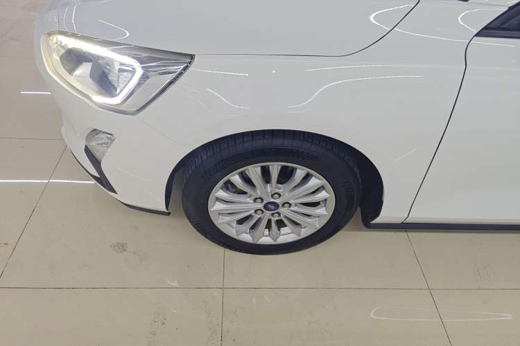 Used Ford Focus 2019 Sedan EcoBoost 180 Automatic Trend Edition