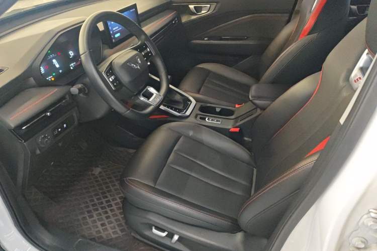 Used Wuling Alvez 2022 1.5T CVT Trendy & Cool Edition