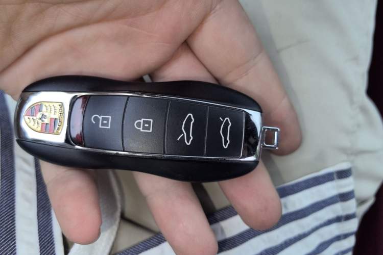 Used Porsche 718 2020 Cayman 2.0T
