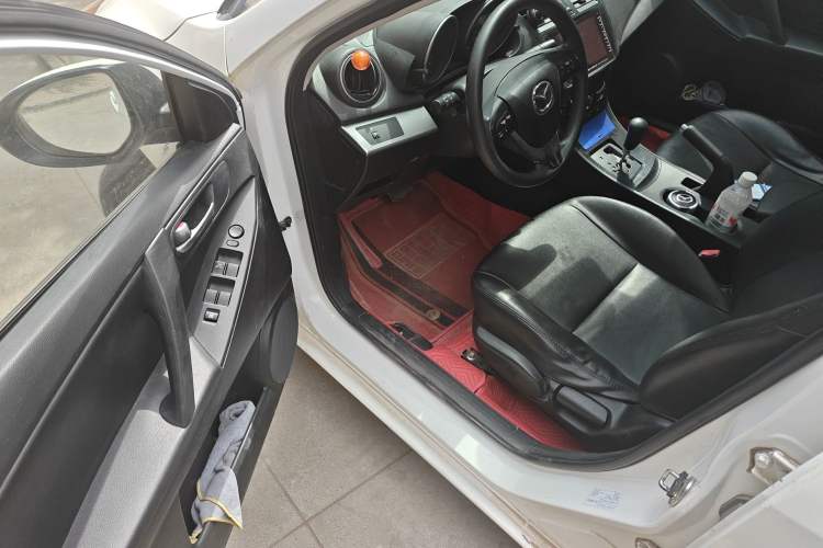 Used Mazda 3 2015 Sedan 1.6L Automatic Elite Model Driver Seat