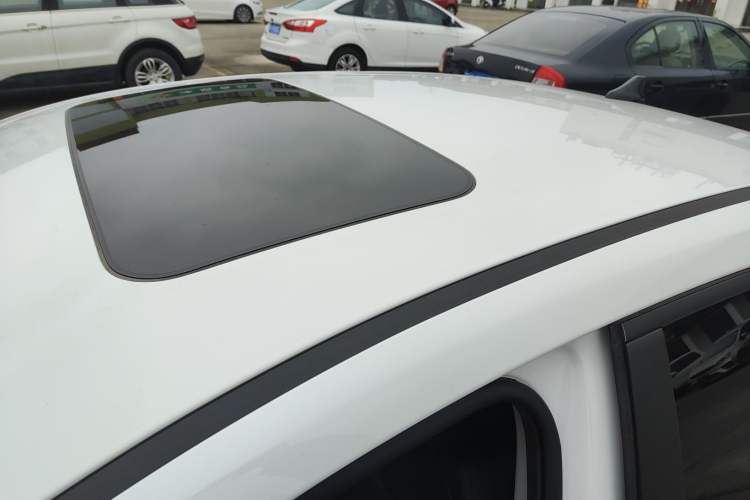 Used Hyundai Elantra 2023 1.5L CVT LUX Prestige Edition
